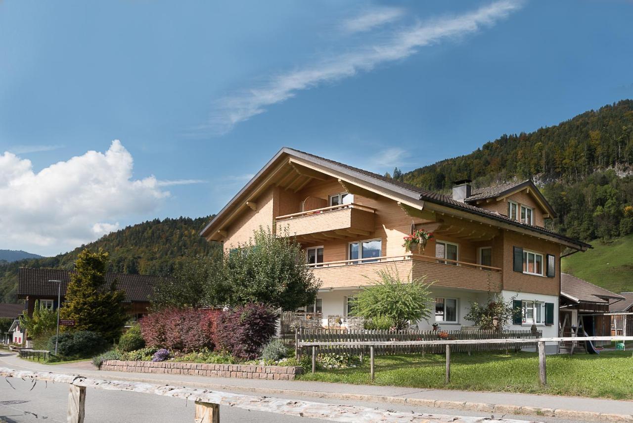 Gaestehaus Graf ベツァウ エクステリア 写真